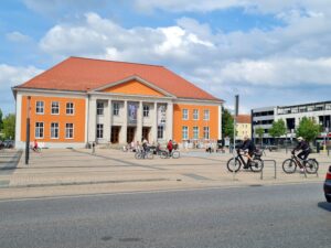 Mehr über den Artikel erfahren BEGEGNUNGEN – Gemeinschaftsausstellung im Kulturzentrum Rathenow